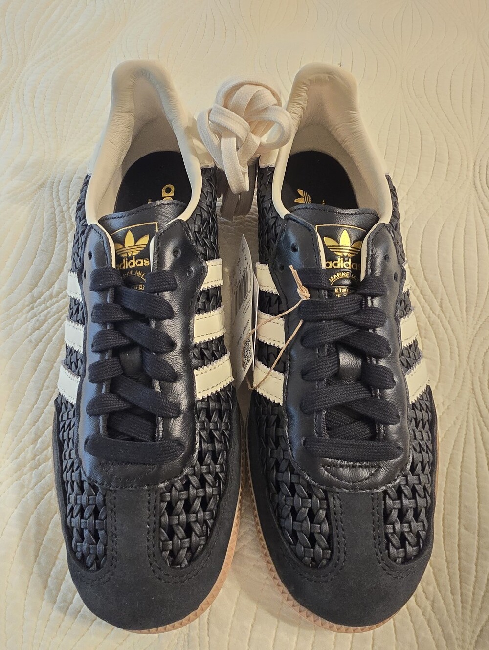 NWT Adidas Ladies Basketweave ( Crochet) Samba Sneakers
